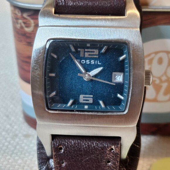 Fossil Women's Analog Calendar Quartz Watch JR9166 With Tin - Picture 2 of 12